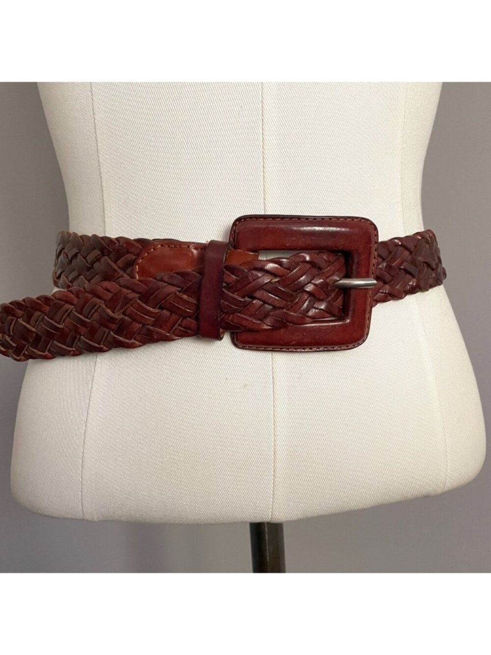 Vintage 90s/Y2K Brown Woven Leather Belt - Small / Medium